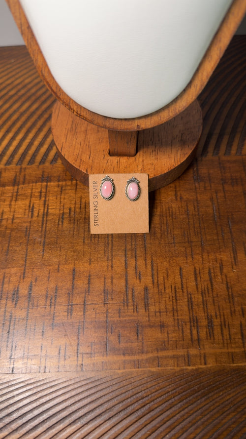 Pink Conch Earrings ￼